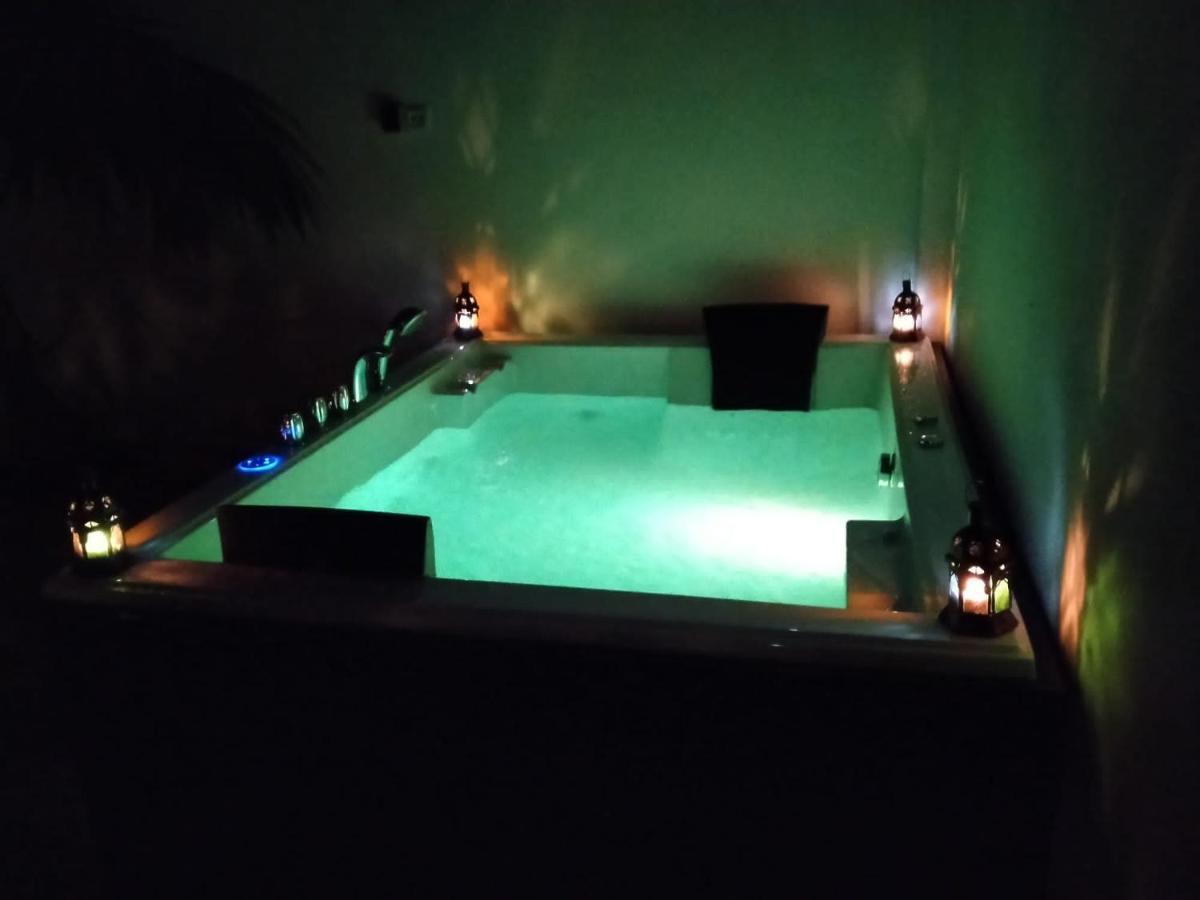Villa Casa Blanca Luxury Spa Con Piscina Privada Y Jacuzzi Privado Chiclana de la Frontera Dış mekan fotoğraf