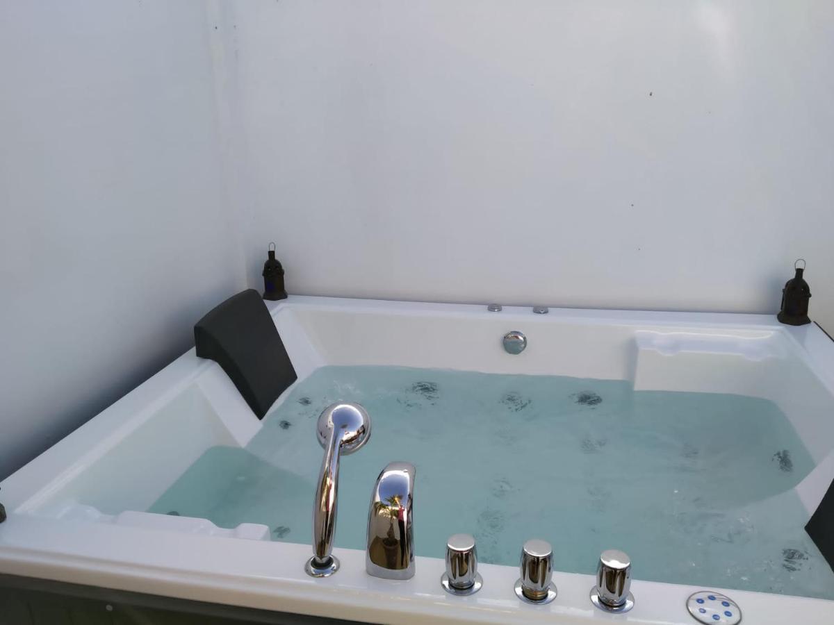 Villa Casa Blanca Luxury Spa Con Piscina Privada Y Jacuzzi Privado Chiclana de la Frontera Dış mekan fotoğraf