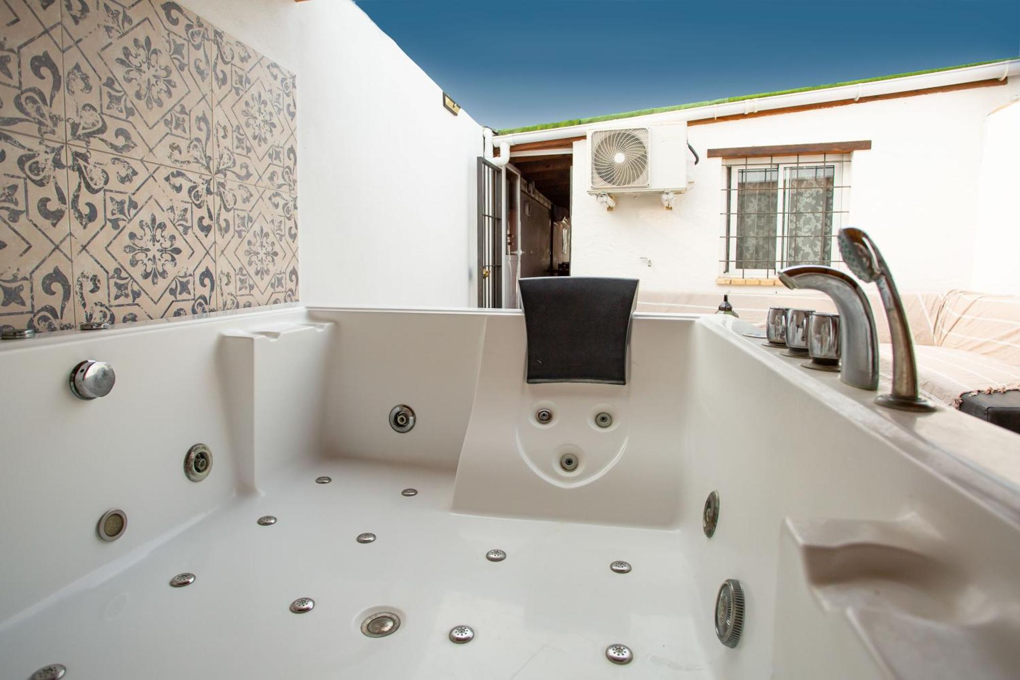 Villa Casa Blanca Luxury Spa Con Piscina Privada Y Jacuzzi Privado Chiclana de la Frontera Dış mekan fotoğraf
